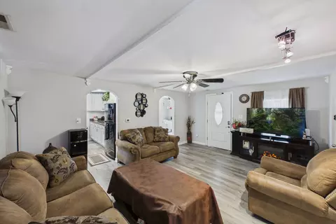 Other - 207 Second St, Elgin, IL 60123 photo 3 of 7