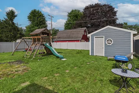 Exterior - 207 Second St, Elgin, IL 60123 photo 11 of 15