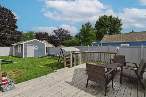 Exterior - 207 Second St, Elgin, IL 60123 photo 5 of 15