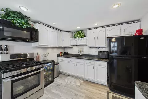 Kitchen - 207 Second St, Elgin, IL 60123 photo 1 of 1