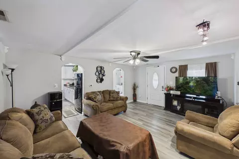 Other - 207 Second St, Elgin, IL 60123 photo 2 of 7
