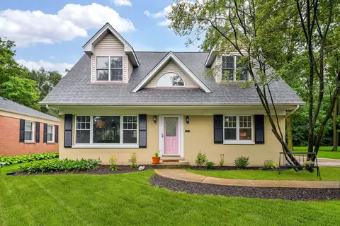 701 Willis St, Glen Ellyn, IL 60137