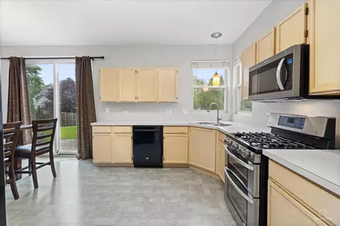 Kitchen - 771 Red Barn Ln, Elgin, IL 60124 photo 2 of 2