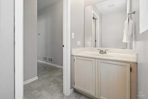 Other - 771 Red Barn Ln, Elgin, IL 60124 photo 5 of 10