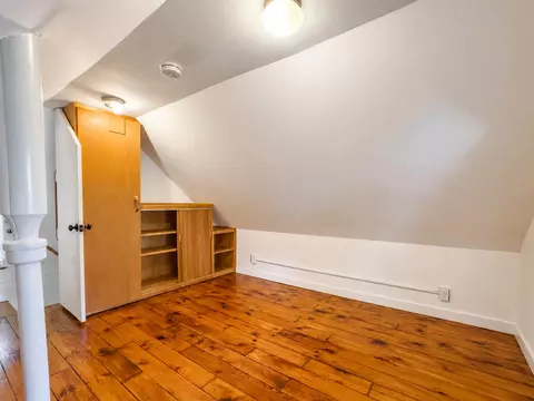 Bedroom - 1013 Simpson St, Evanston, IL 60201 photo 5 of 7