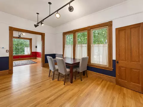 Dining - 1013 Simpson St, Evanston, IL 60201 photo 2 of 3