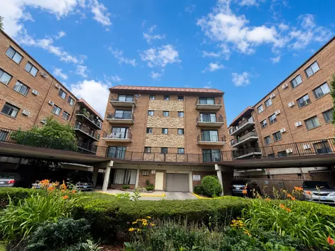 2317 N Neva Ave #304A, Chicago, IL 60707