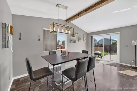 Dining - 1002 Chestnut Dr, Pingree Grove, IL 60140 photo 2 of 2