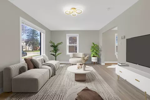 Living - 1516 Speechley Blvd, Berkeley, IL 60163 photo 2 of 4