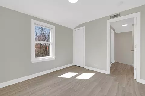 Bedroom - 1516 Speechley Blvd, Berkeley, IL 60163 photo 3 of 6