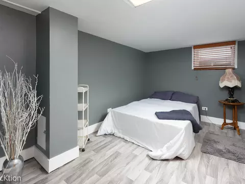 Bedroom - 1515 Hill Ave, Wheaton, IL 60187 photo 3 of 3