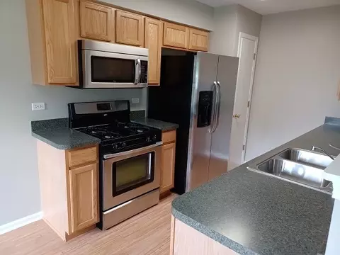 Kitchen - 24738 George Washington Dr, Plainfield, IL 60544 photo 1 of 2