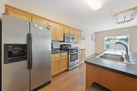 Kitchen - 16737 Hazelwood Dr, Plainfield, IL 60586 photo 2 of 2