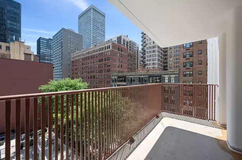 Exterior - 200 E Delaware Pl #7D, Chicago, IL 60611 photo 2 of 5