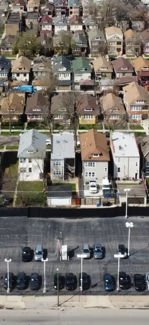 View/Area - 6951 S Artesian Ave, Chicago, IL 60629 photo 9 of 11