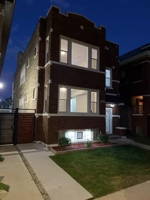 6951 S Artesian Ave, Chicago, IL 60629