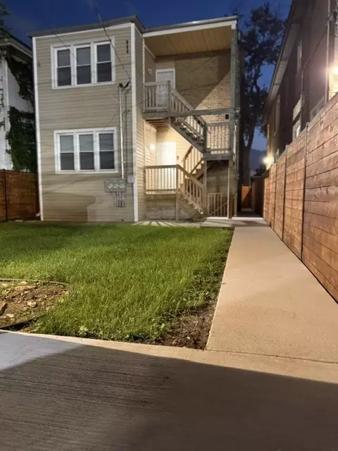 Exterior - 6951 S Artesian Ave, Chicago, IL 60629 photo 7 of 12