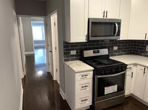 Kitchen - 6951 S Artesian Ave, Chicago, IL 60629 photo 1 of 3