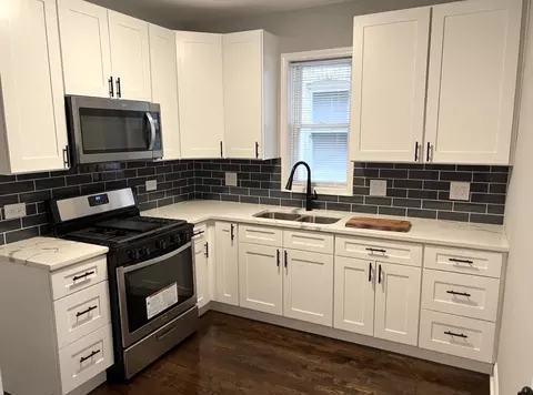 Kitchen - 6951 S Artesian Ave, Chicago, IL 60629 photo 2 of 3