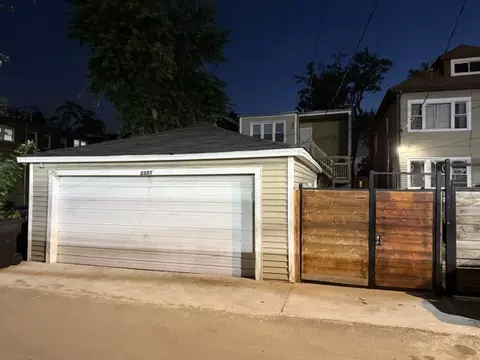 Exterior - 6951 S Artesian Ave, Chicago, IL 60629 photo 10 of 12