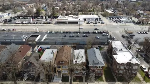 View/Area - 6951 S Artesian Ave, Chicago, IL 60629 photo 3 of 11