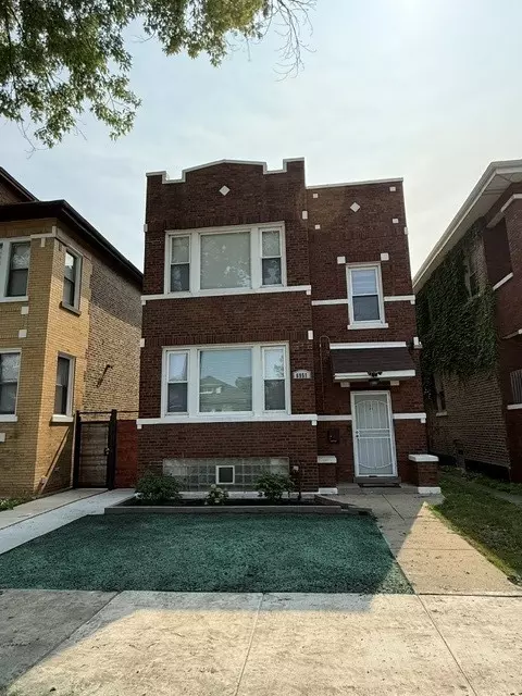 Exterior - 6951 S Artesian Ave, Chicago, IL 60629 photo 5 of 12