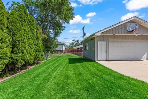 Exterior - 5532 129th St, Crestwood, IL 60418 photo 5 of 6