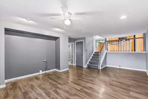 Living - 5532 129th St, Crestwood, IL 60418 photo 5 of 5
