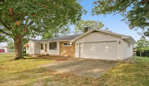 217 Cedar St, Gibson City, IL 60936