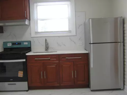 Kitchen - 1237 N Harding Ave, Chicago, IL 60651 photo 1 of 4