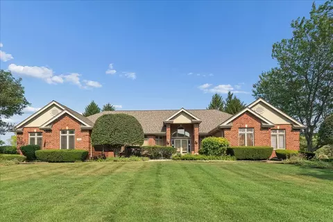 9478 W Golfview Dr, Frankfort, IL 60423