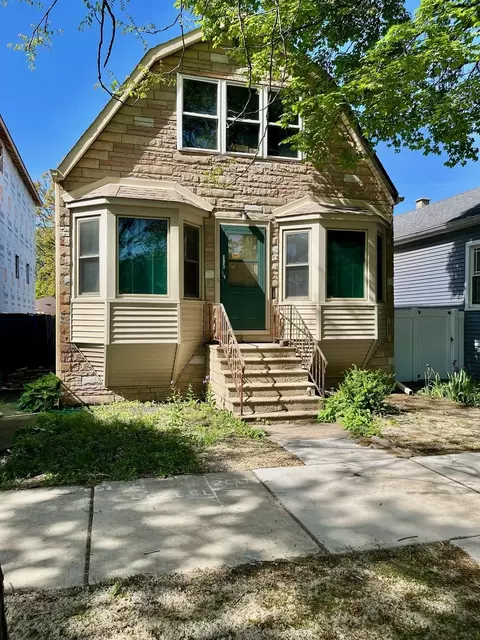 5018 W Winnemac Ave, Chicago, IL 60630
