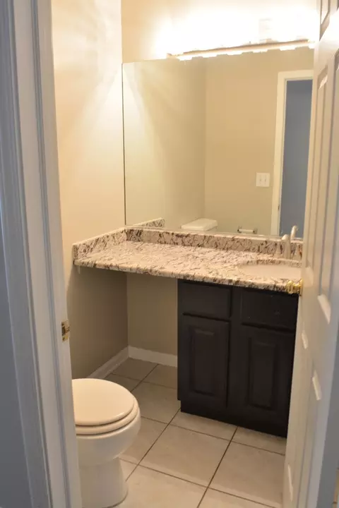 Bath - 122 Schiller Pl, Itasca, IL 60143 photo 1 of 4