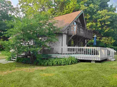 Exterior - 2920 Regner Rd, Mchenry, IL 60051 photo 7 of 7