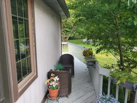 Exterior - 2920 Regner Rd, Mchenry, IL 60051 photo 3 of 7