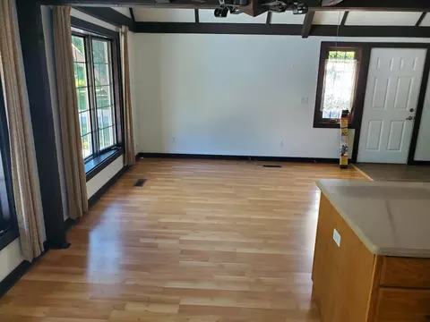 Living - 2920 Regner Rd, Mchenry, IL 60051 photo 2 of 3