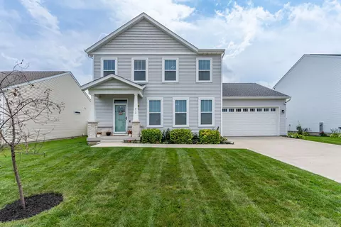 Exterior - 610 17th Ave, Silvis, IL 61282 photo 8 of 12