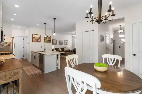 Dining - 610 17th Ave, Silvis, IL 61282 photo 2 of 2