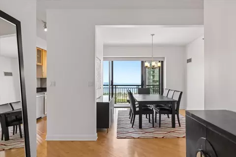 Dining - 41 E 8th St #2301, Chicago, IL 60605 photo 1 of 2