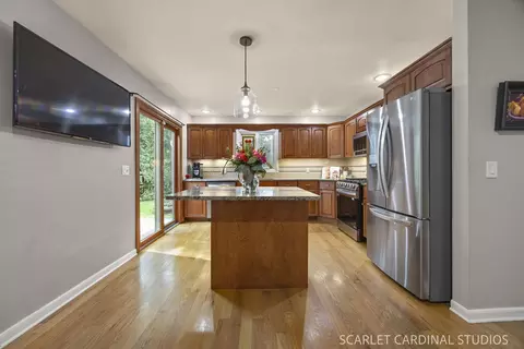 Kitchen - 1808 Downing Ct, Naperville, IL 60563 photo 2 of 3