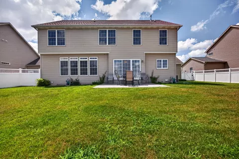 Exterior - 1718 Pfitzer Rd, Normal, IL 61761 photo 5 of 10