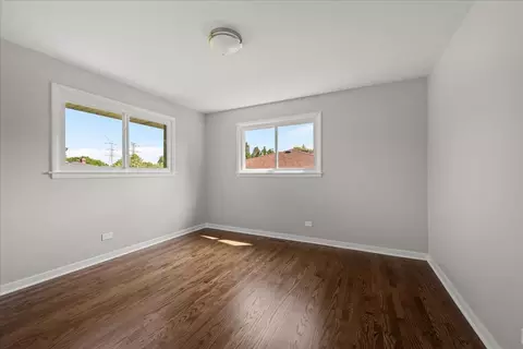 Bedroom - Undisclosed, Des Plaines, IL 60016 photo 1 of 4