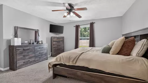 Bedroom - 113 S Pintail Ln, Downs, IL 61736 photo 4 of 9