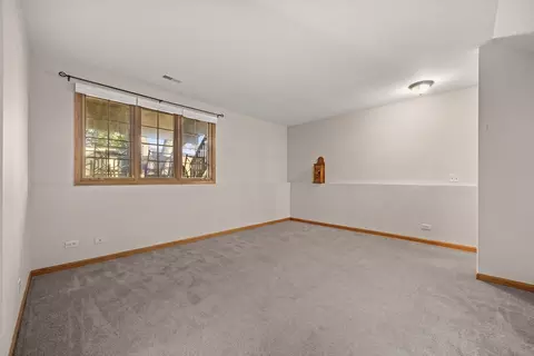 Other - 955 Ascot Dr, Elgin, IL 60123 photo 5 of 7