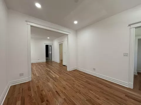 Living - 5652 S Shields Ave, Chicago, IL 60621 photo 2 of 6
