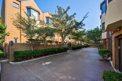 2019 N Halsted St #A, Chicago, IL 60614