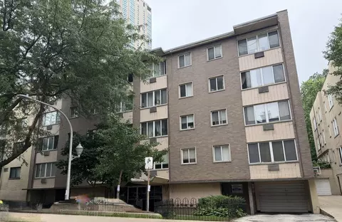 539 W Stratford Pl #506, Chicago, IL 60657