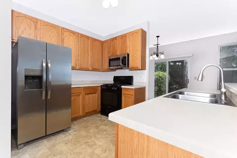 Kitchen - 4036 Boulder Ct, Aurora, IL 60504 photo 1 of 3