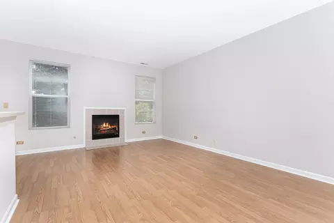 Living - 4036 Boulder Ct, Aurora, IL 60504 photo 4 of 4