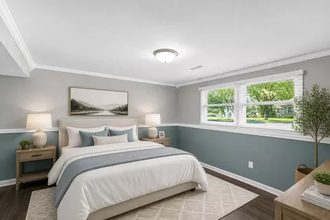 Bedroom - 419 Deerpath Dr, Lindenhurst, IL 60046 photo 6 of 6